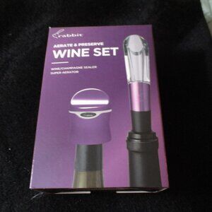 Rabbit Aerate & Preserve Wine Set Purple